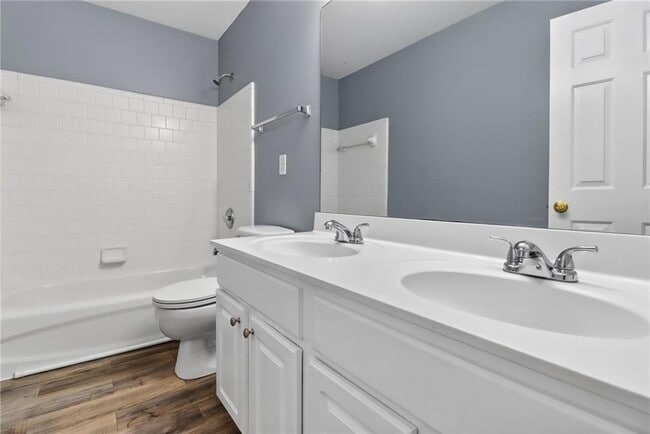 Building Photo - 615 Melilot Ln