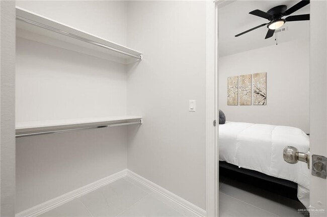 Building Photo - 18 N 43rd St