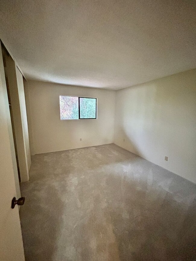 Building Photo - 2609 Pico Pl