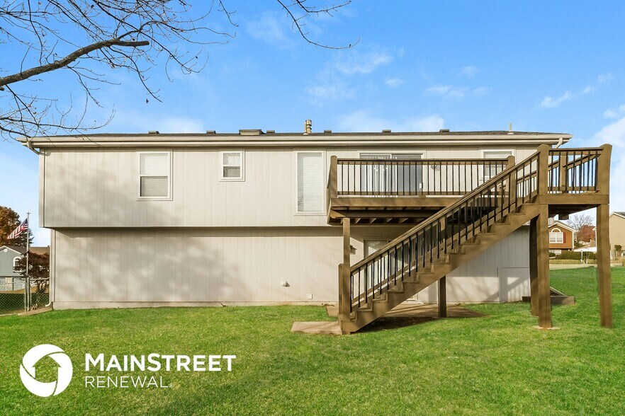 Building Photo - 1609 Johnston Dr