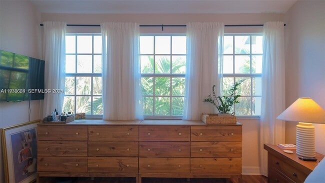 Building Photo - 104 Harbors Way