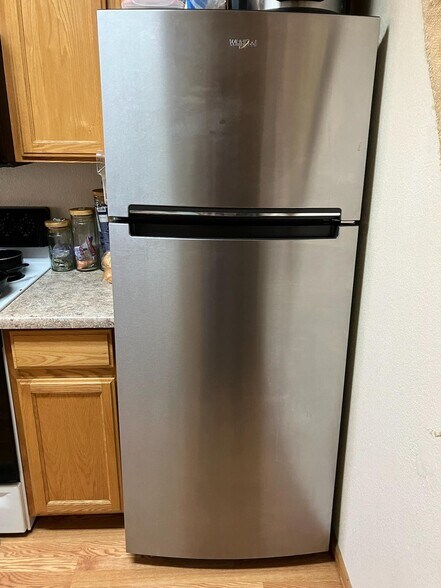 Newer refrigerator - 1221 University Ave