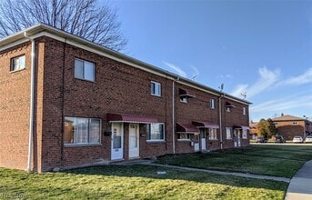 Building Photo - 1592 Ridgewick Dr