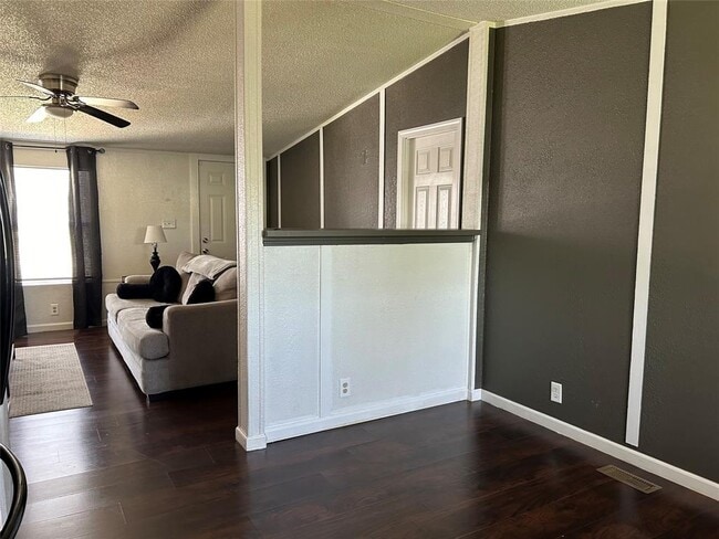 Building Photo - 3234 Cantabrian Dr