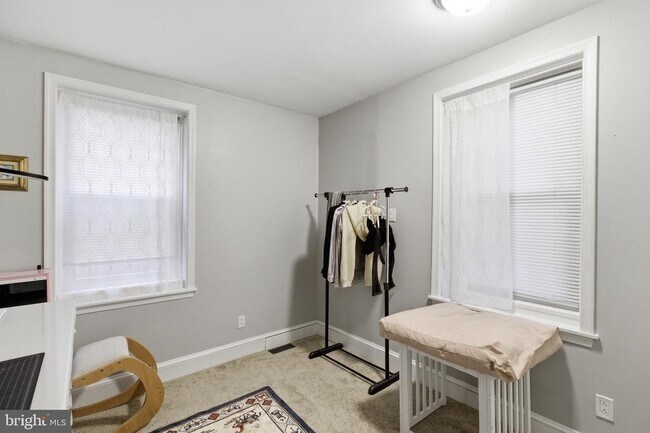 Building Photo - 869 N 29th St