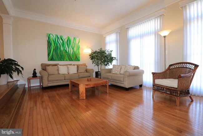 Building Photo - 13539 Flowerfield Dr