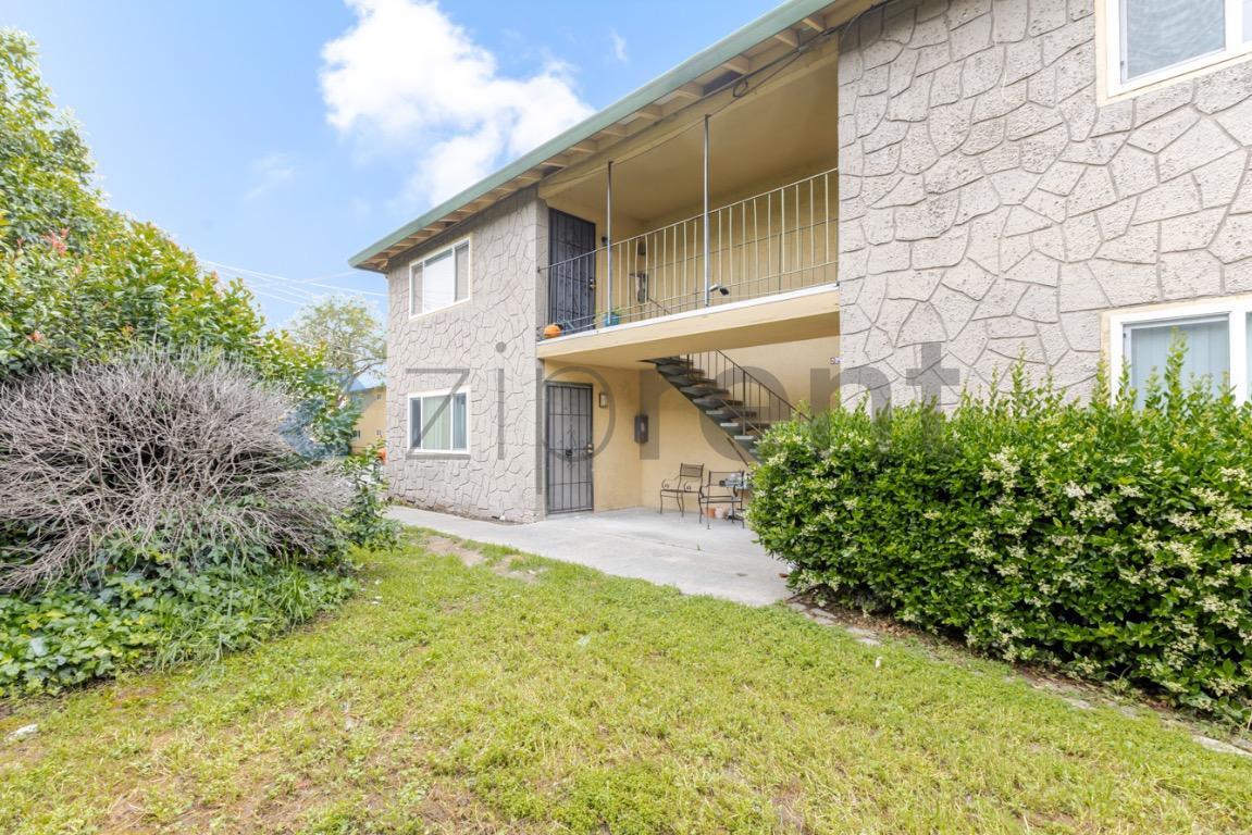 Building Photo - 4561 Ashcroft Ave