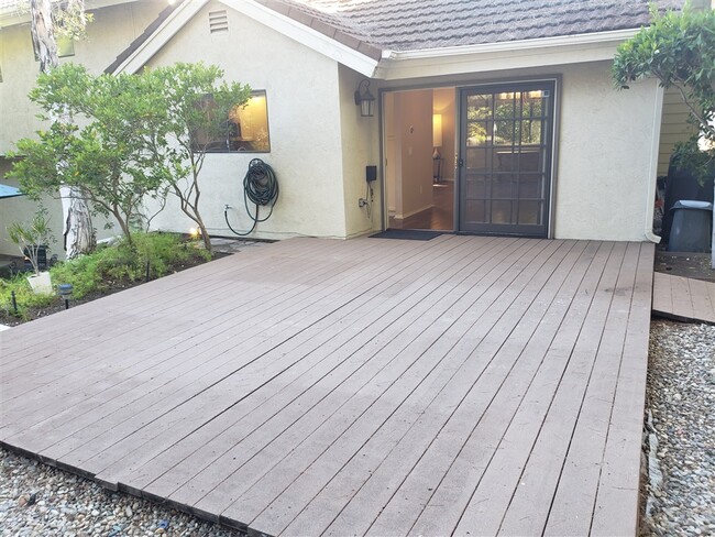 Building Photo - 4360 Caminito Pintoresco