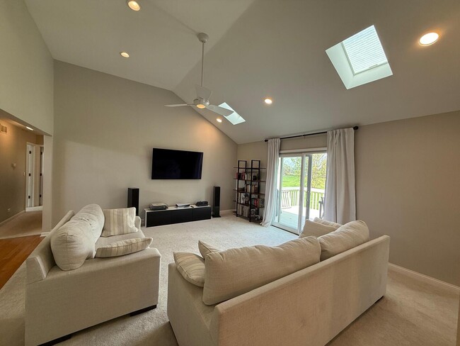 Building Photo - 3508 Caine Dr