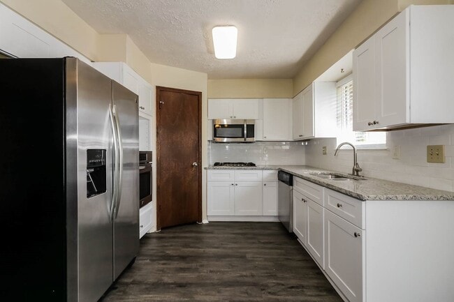 Building Photo - 8422 Bandridge Rd