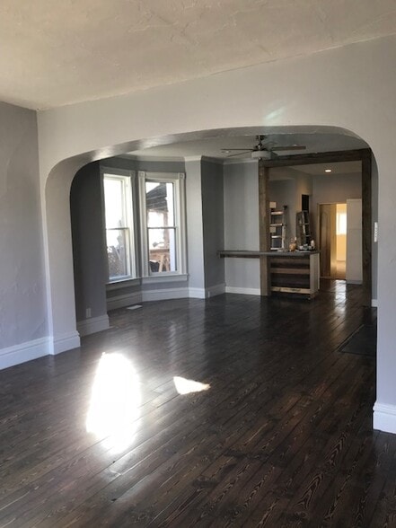 Building Photo - 918 South Westnedge Avenue