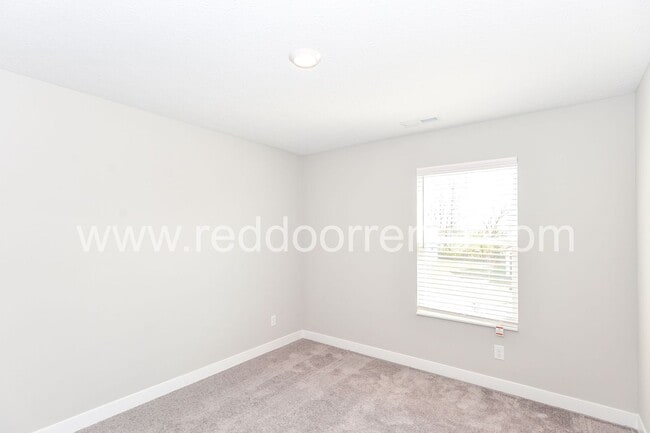 Building Photo - 7356 Parkstay Ln