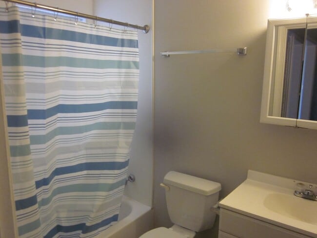 Building Photo - 5515 Randolph Rd