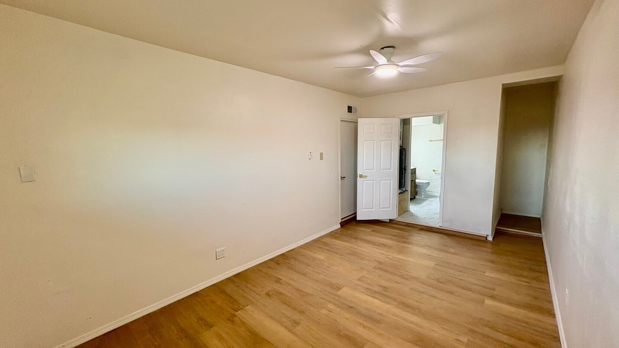 Building Photo - 2928 Piedmont Dr