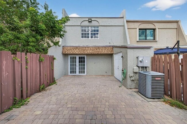 Building Photo - 7506 NW 75th St