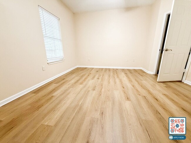 Building Photo - Beautiful 2 bedroom/2 bathroom Resort-Style Living Minutes from Beaches & Golf