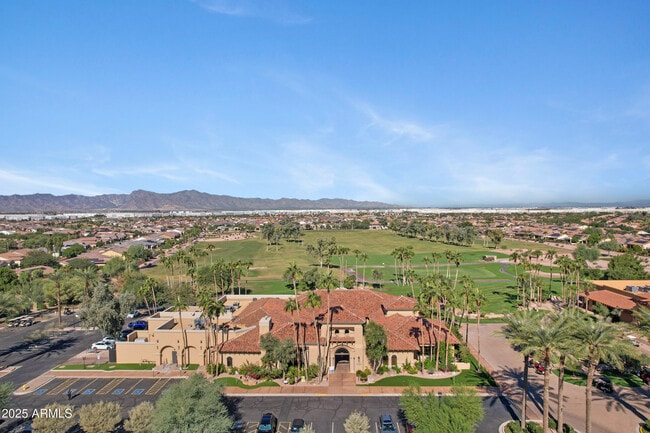 Building Photo - 16151 W Fairmount Ave