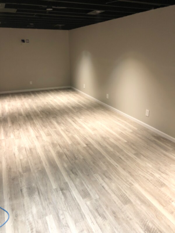 Building Photo - 2160 Plainfield Ave