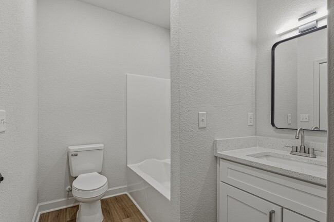 Building Photo - 401 Houghton St