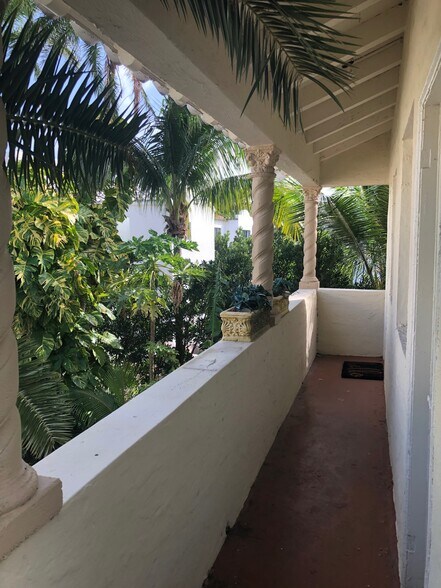 Building Photo - 5748 Pine Tree Dr