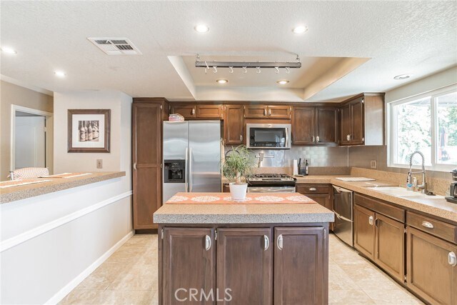 Building Photo - 27350 Melanita Dr