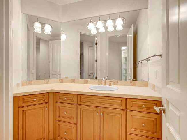 Building Photo - 30296 Snowbird Ln
