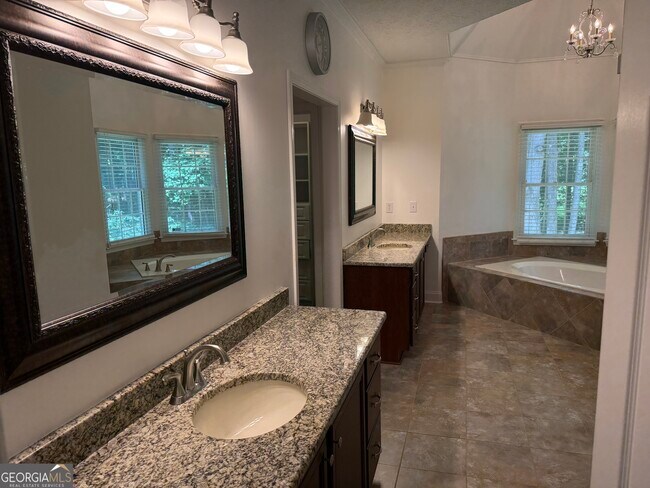 Building Photo - 455 Waterway Dr SW
