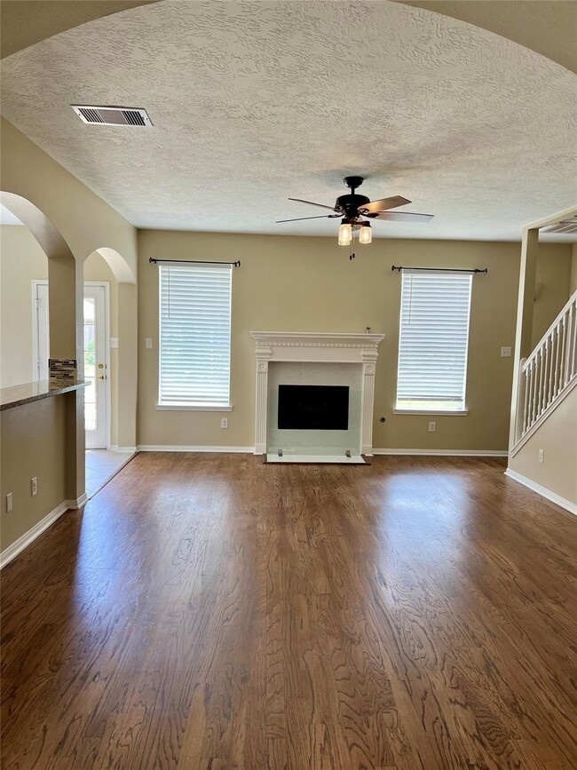 Building Photo - 3217 White Sands Way