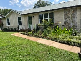Building Photo - 623 Dunston Dr