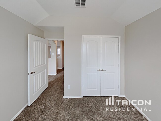 Building Photo - 5832 Dew Plant Way