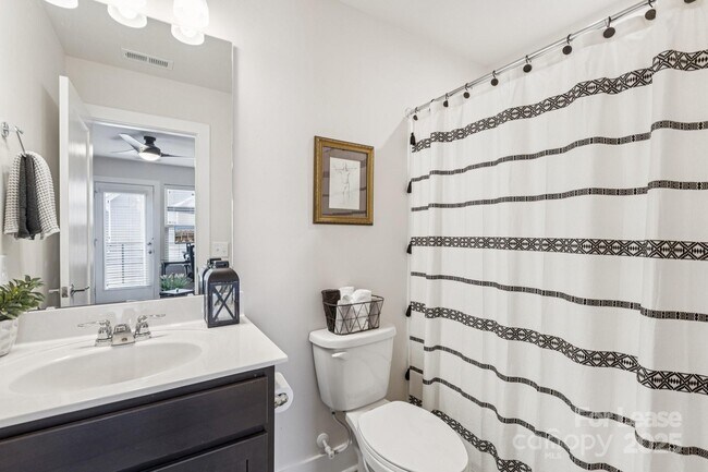 Building Photo - 12106 Brooklyn Ave