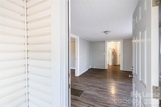 Building Photo - 109 Cleveland Ave