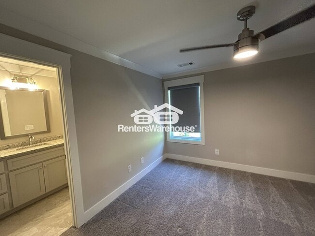Building Photo - 406 Sunbelt Dr