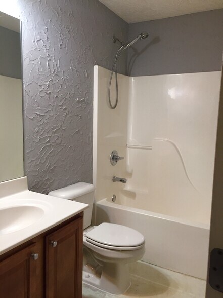 Building Photo - 3044 Shady Knoll