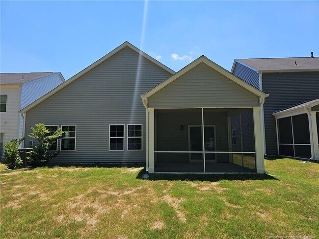 Building Photo - 244 Chateau Wy