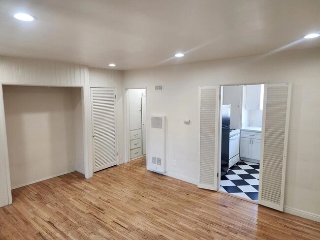 Interior Photo - 6326 Coldwater Cyn