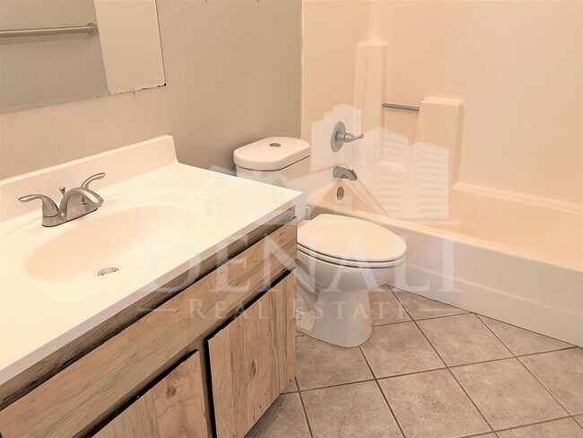 Building Photo - 3029 W Tonopah Dr