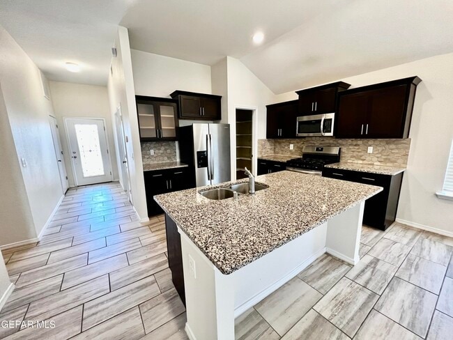 Building Photo - 1020 Indigo Sky St