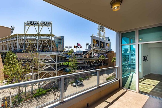 Building Photo - ***2 BED 2 BATH CONDO***PET-FRIENDLY***ASS...