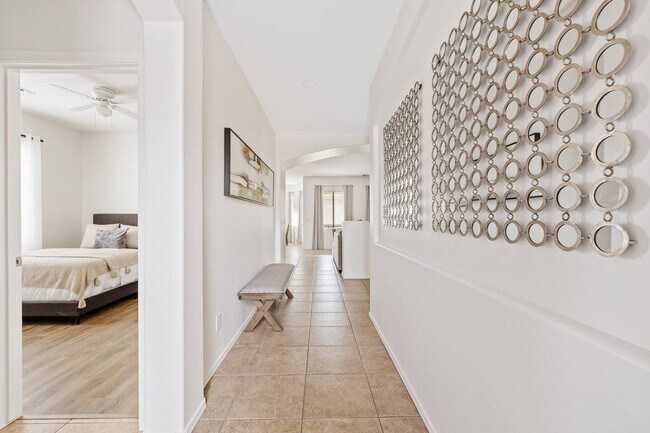 Building Photo - 2372 E Sequoia Dr