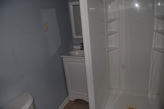 Building Photo - 430 S Monterey Ave