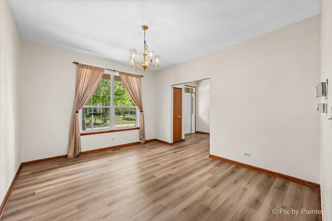 Building Photo - 2240 Barrett Dr