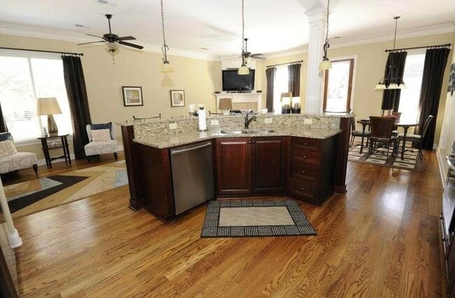 Building Photo - 3491 E Taplow Way