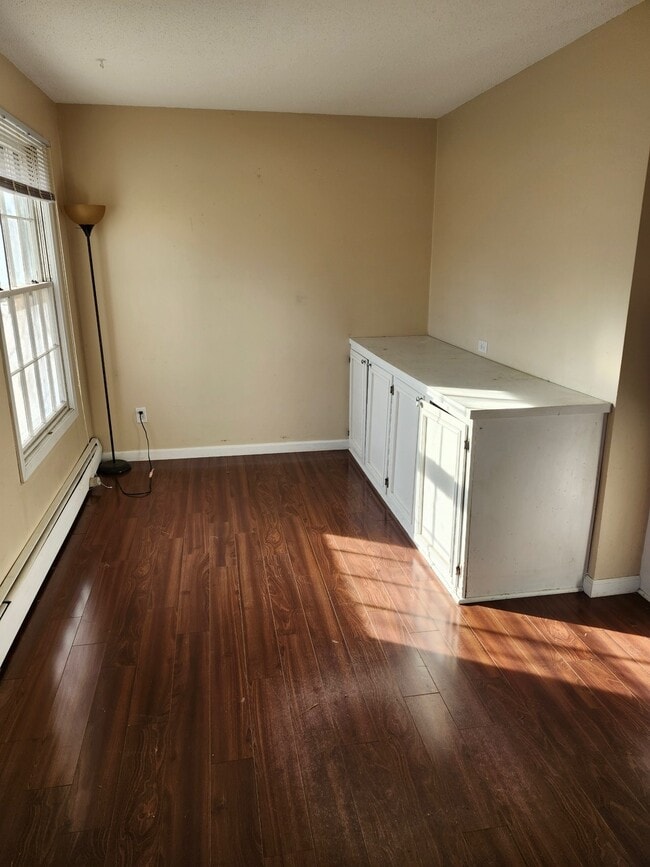 Building Photo - 825 Old Settlers Trail