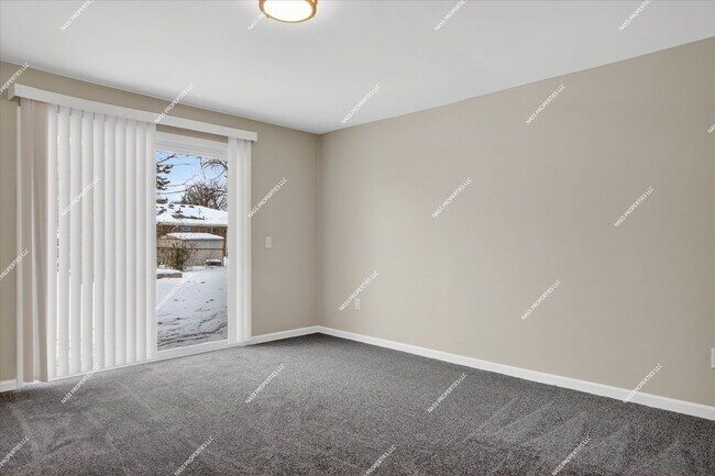 Building Photo - 28555 Stuart Ave