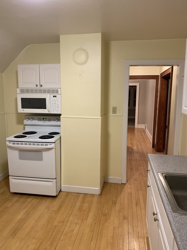 Kitchen (12'x10.5') looking towards front of unit - 2130 N 62nd St