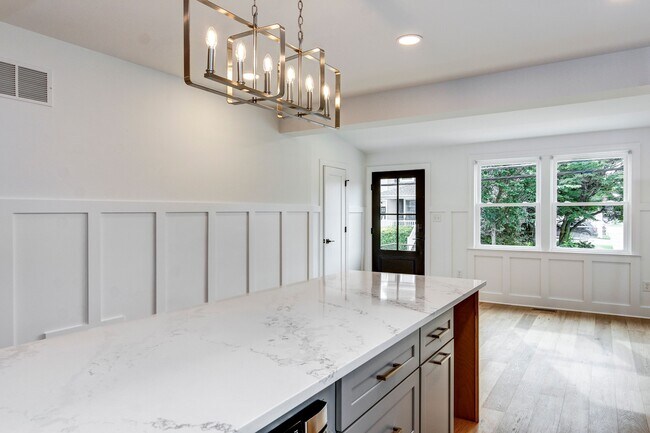 Building Photo - 13 Wilkins Ave