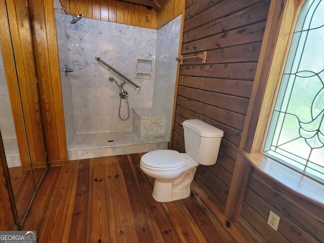 Building Photo - 2391 Booth Cir