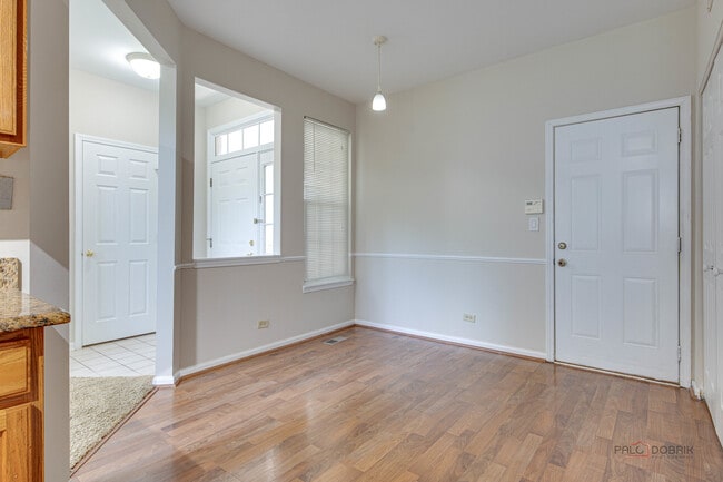 Building Photo - 45 S Oakhurst Dr