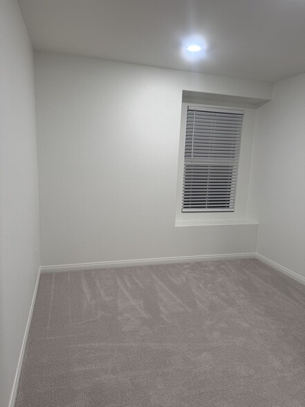 Building Photo - 4254 S Laguna Ave